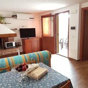  Appartement La Casa Di Davide Seminterrato Con Finestre